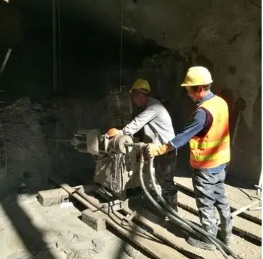 西固水下抗分散灌浆料特点 水下不分散注浆料介绍